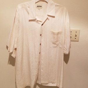 Short sleeve button down.